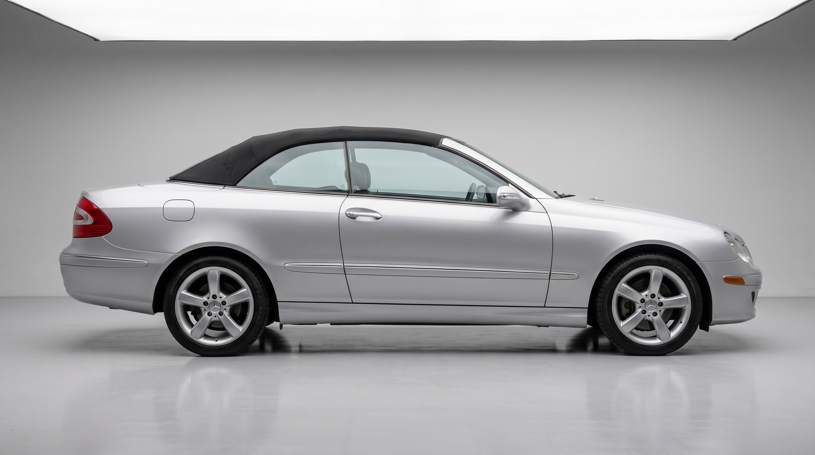 Mercedes-Benz CLK-Class Cabriolet (A209) (A209)