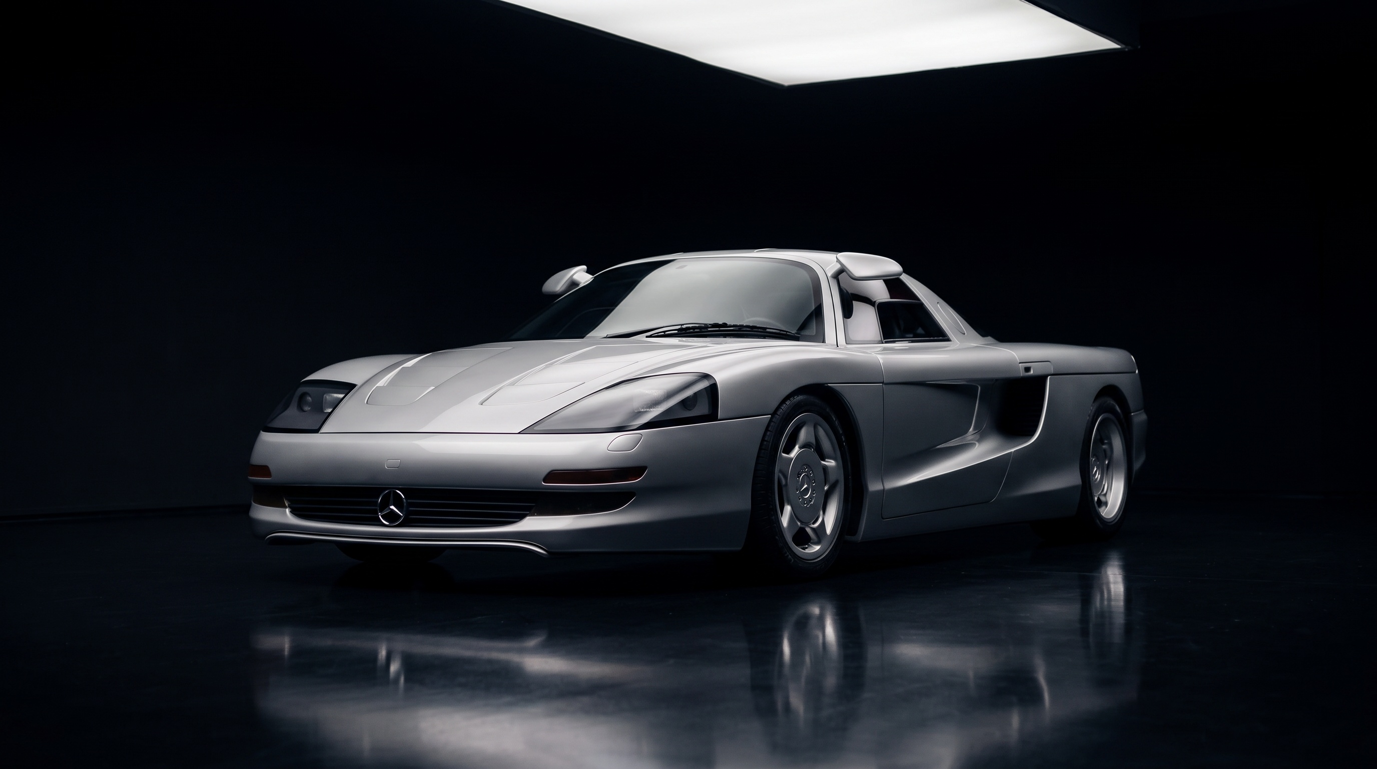 C112 — Mid-engine V12 research car