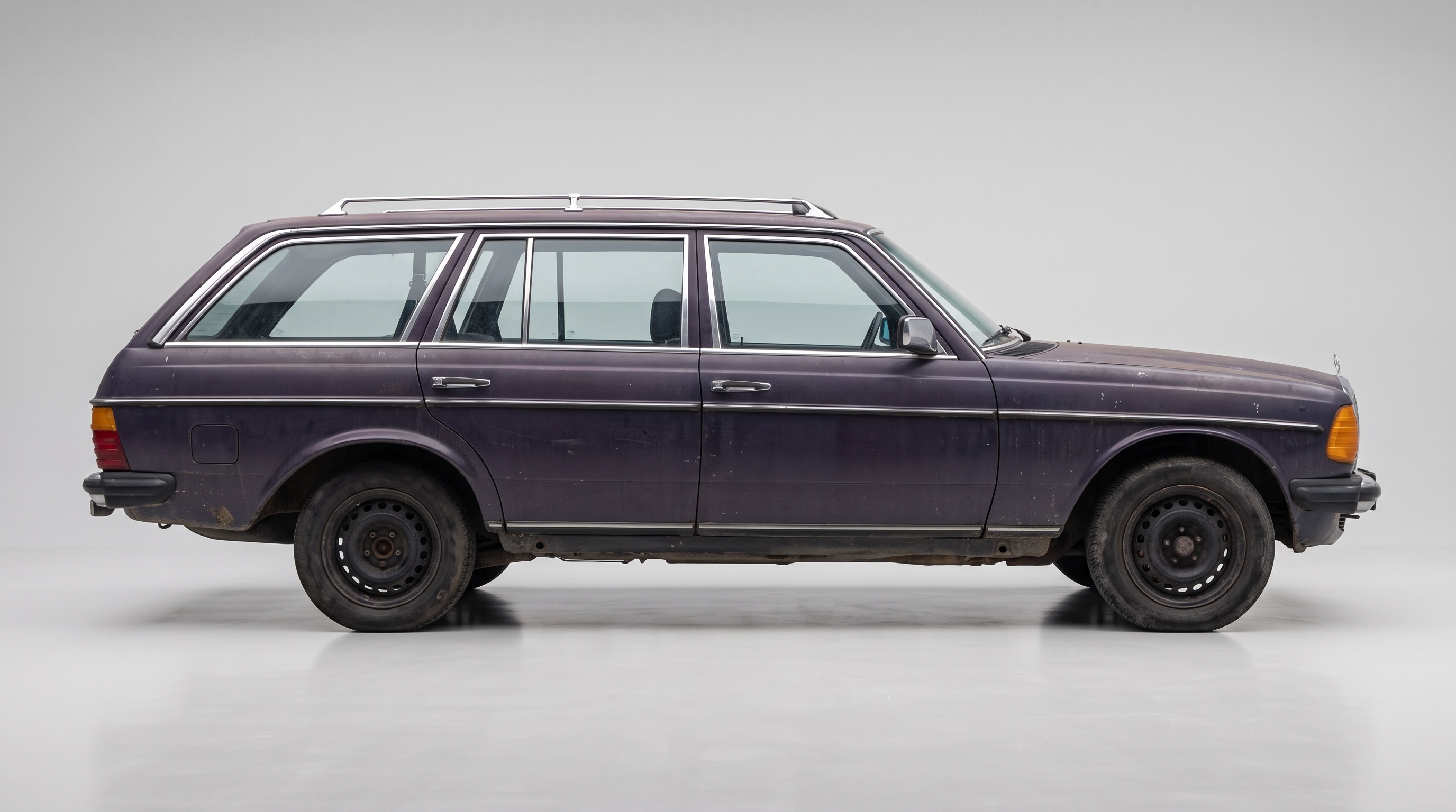 Mercedes-Benz Executive Wagon (S123) (S123)