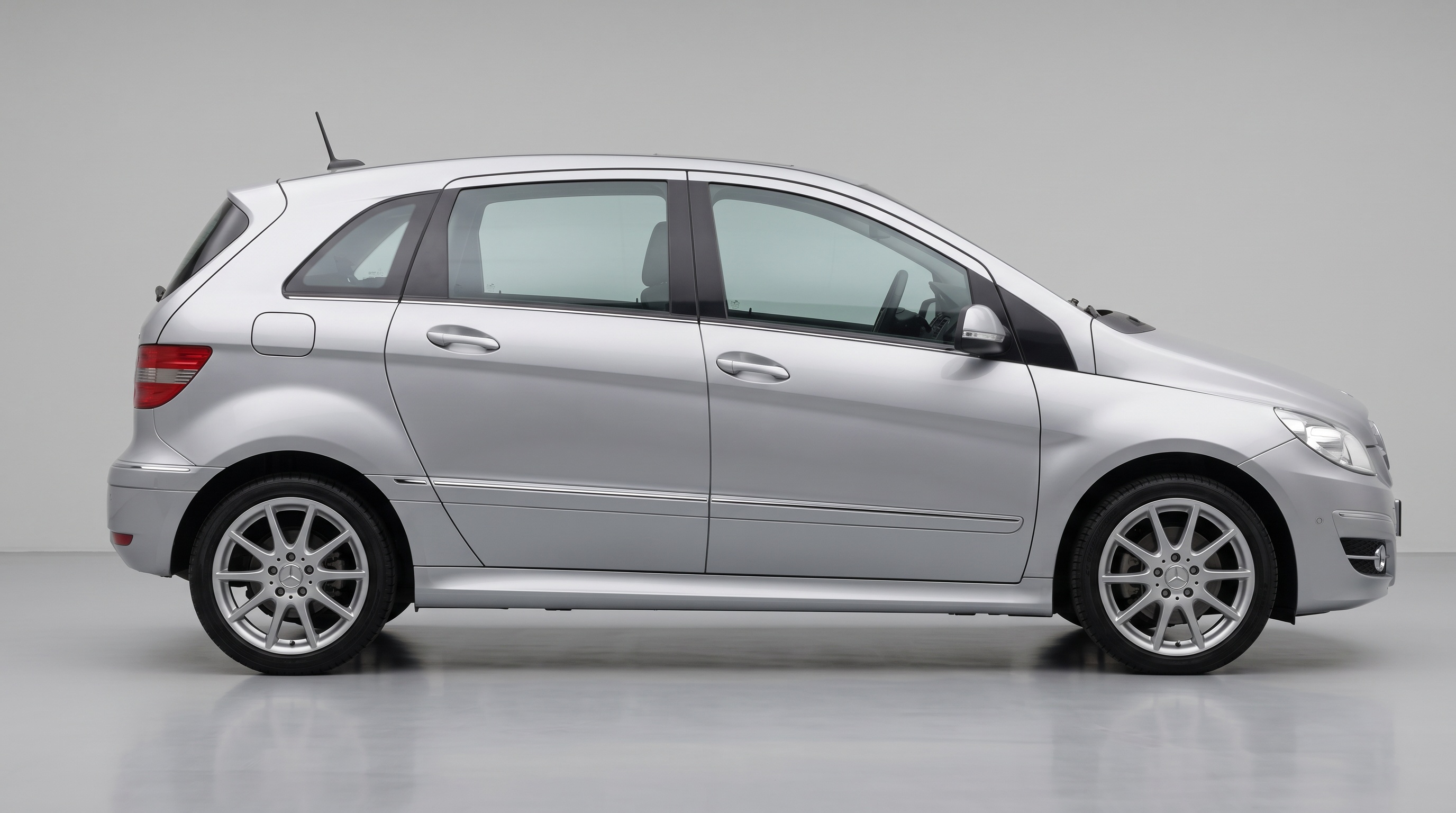Mercedes-Benz B-Class Sedan (T245) (T245)