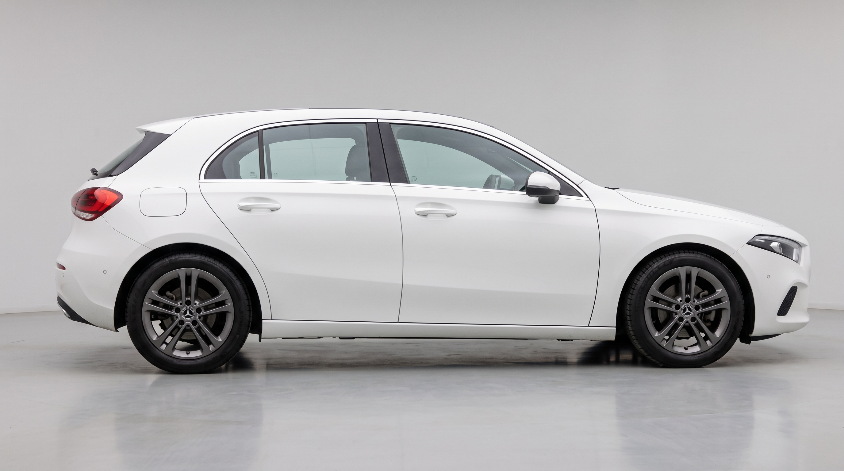 Mercedes-Benz A-Class Sedan (V177) (V177)