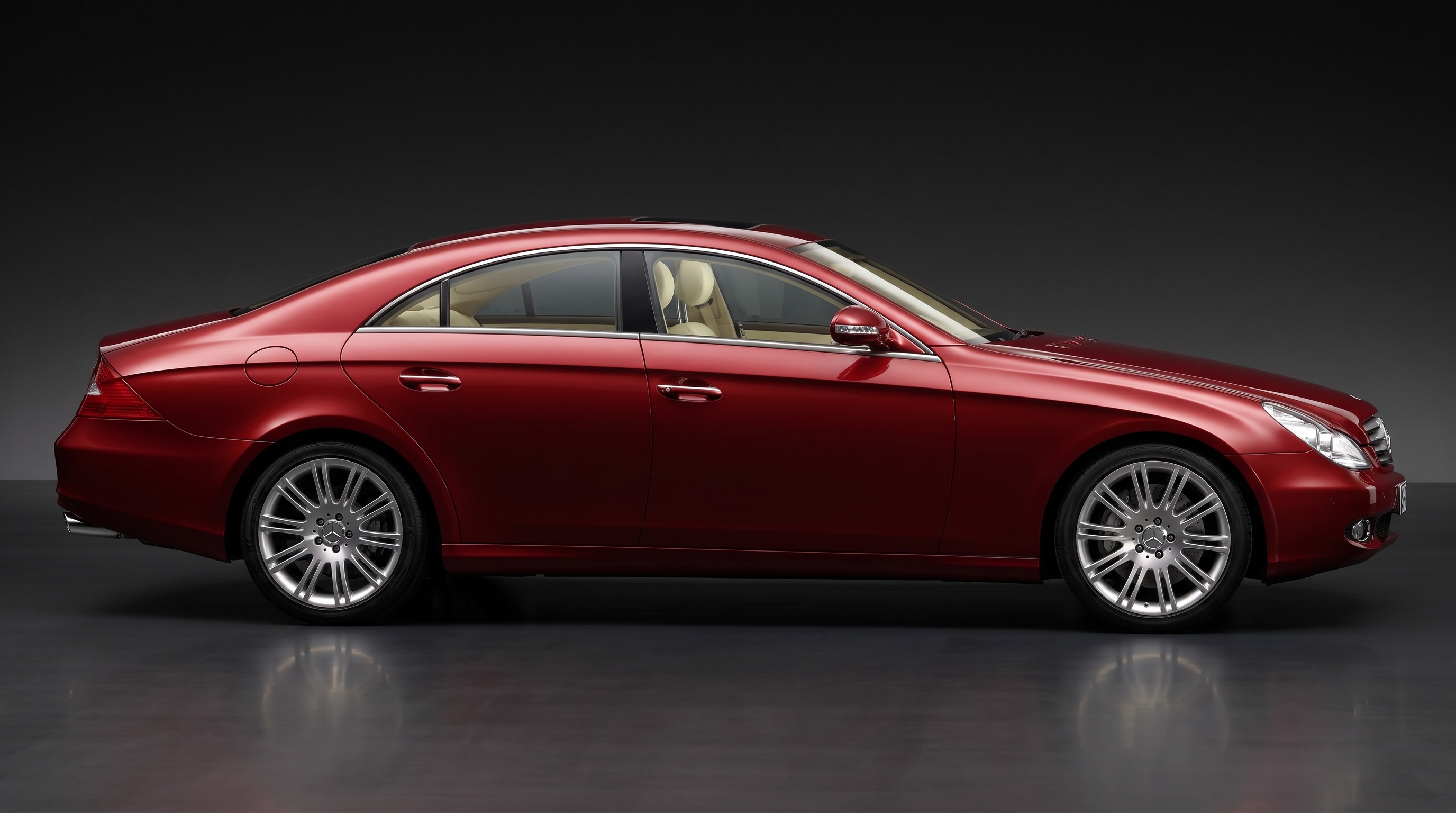Side profile of the Vision CLS four-door coupé