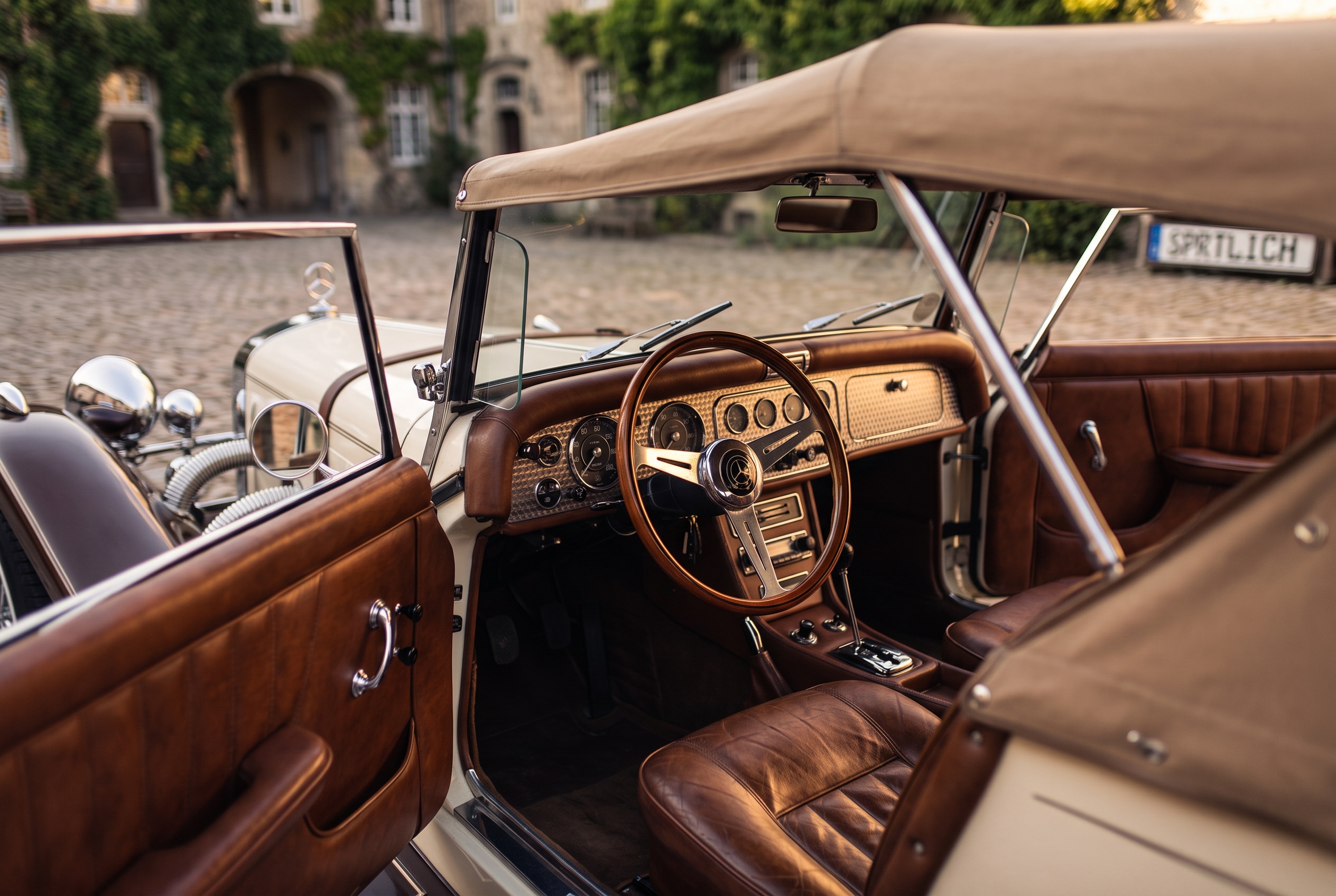 W07 interior