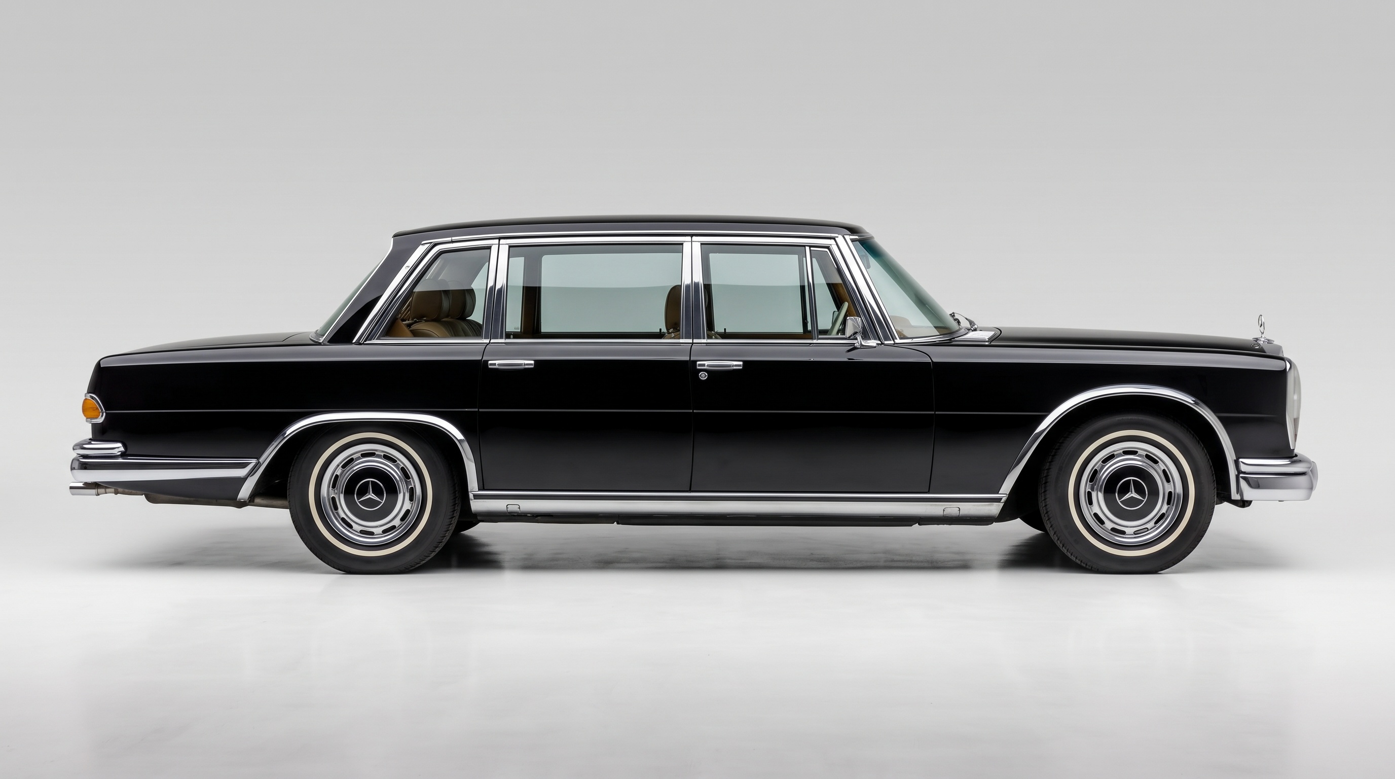Mercedes-Benz Ultra-Luxury LWB (W100)