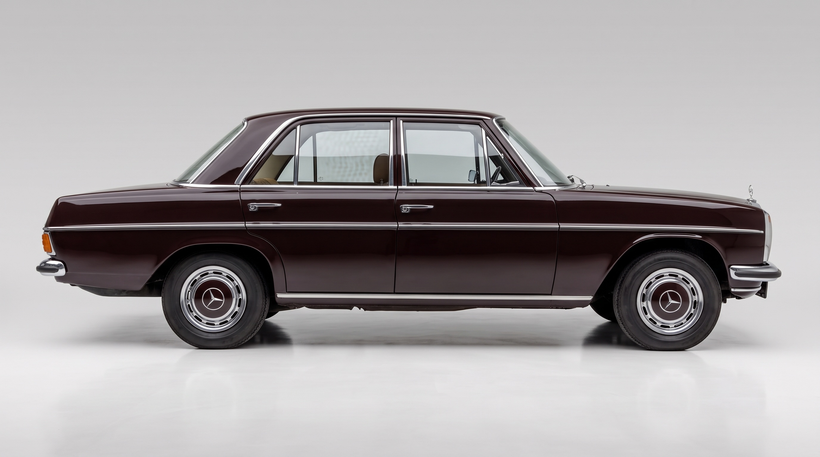 Mercedes-Benz Executive Sedan (W114)
