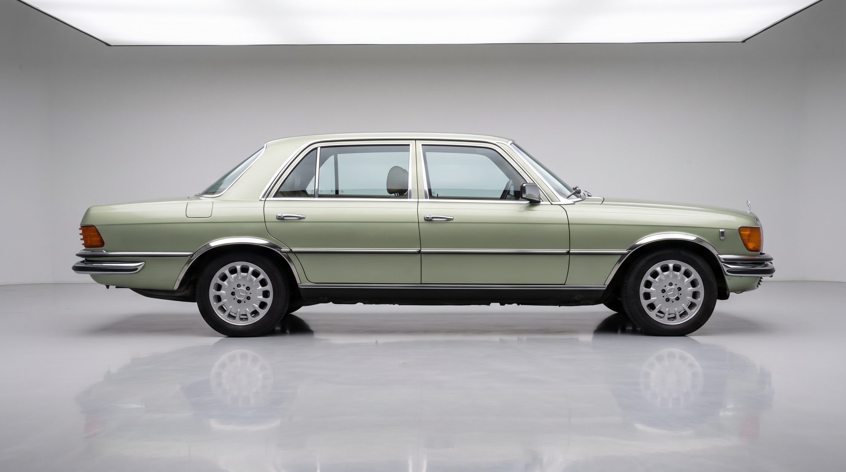Mercedes-Benz S-Class Sedan (W116)
