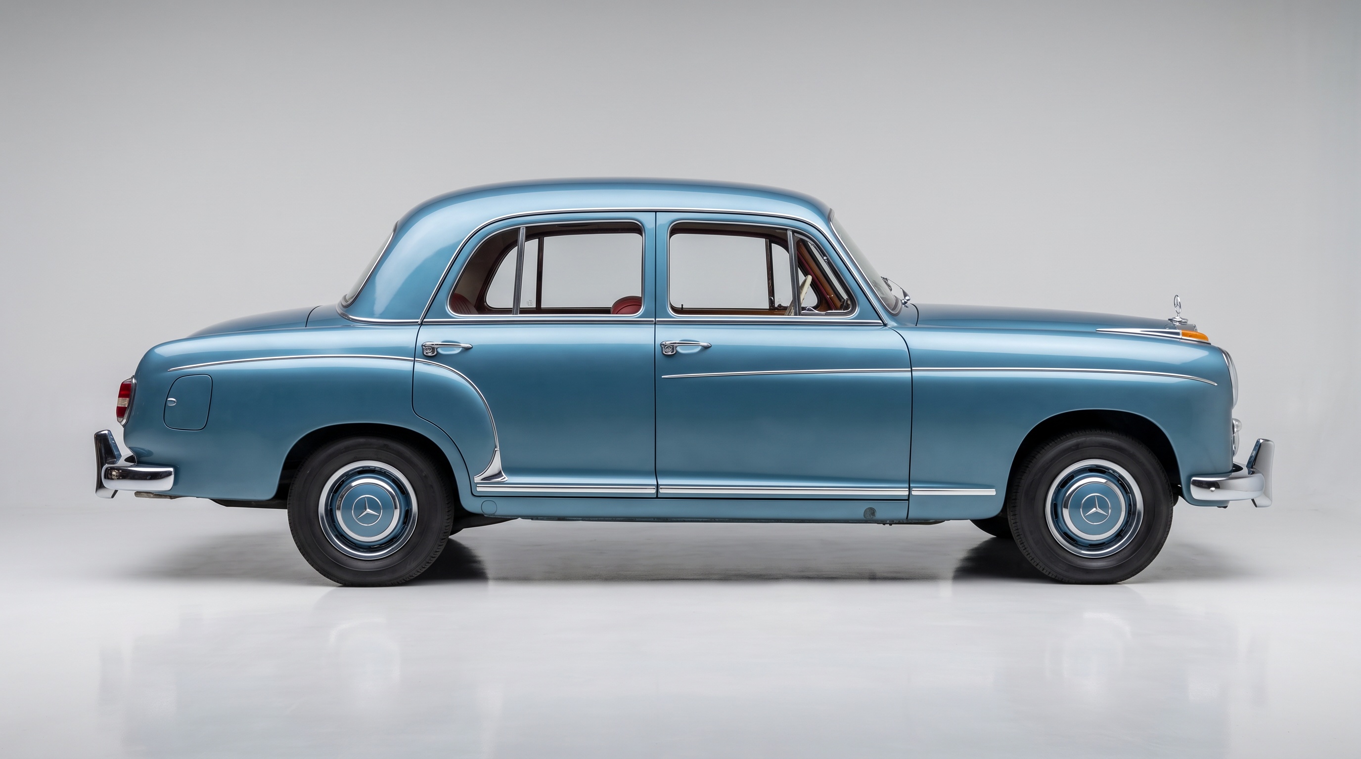 Mercedes-Benz Luxury Sedan (W128)