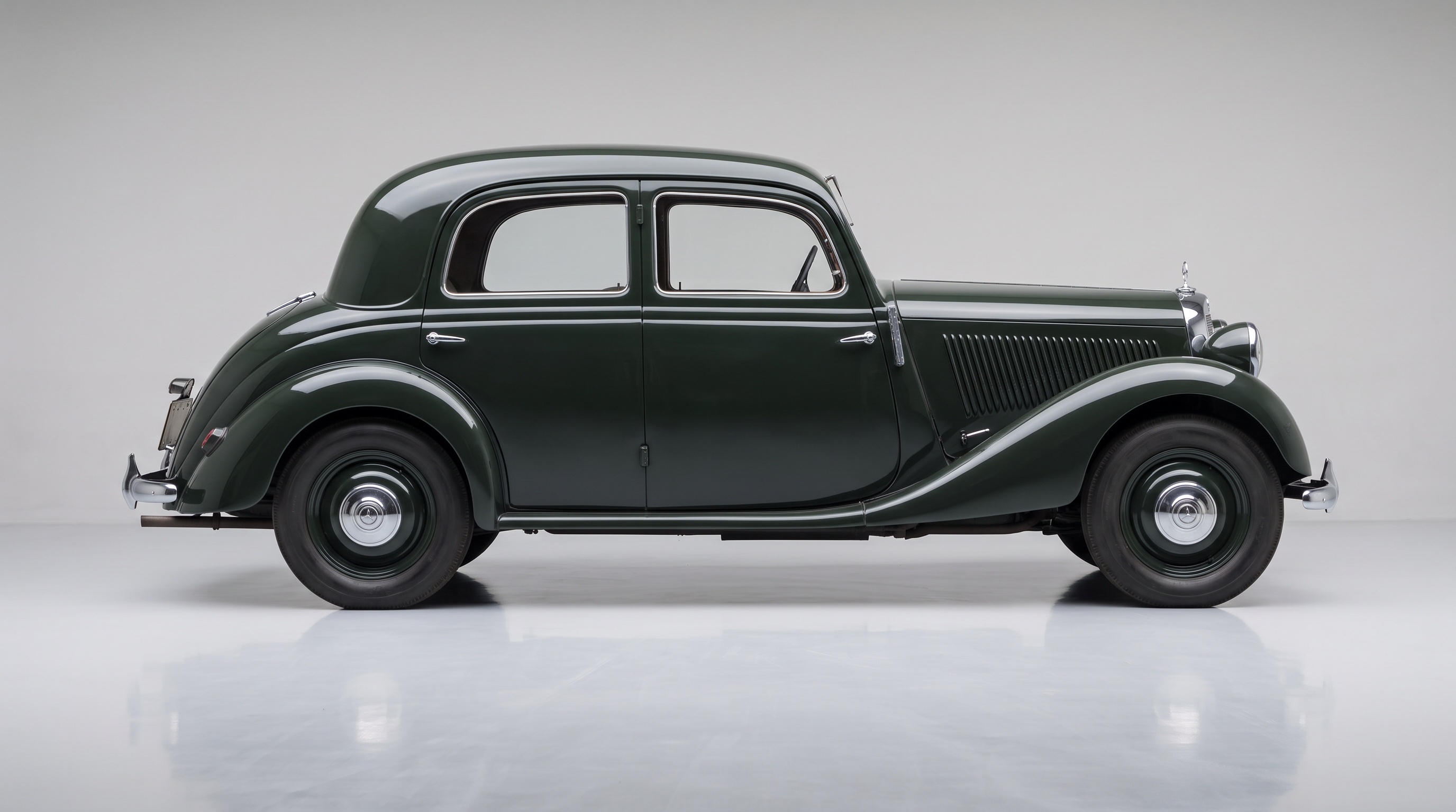 Mercedes-Benz Large Sedan (W133)