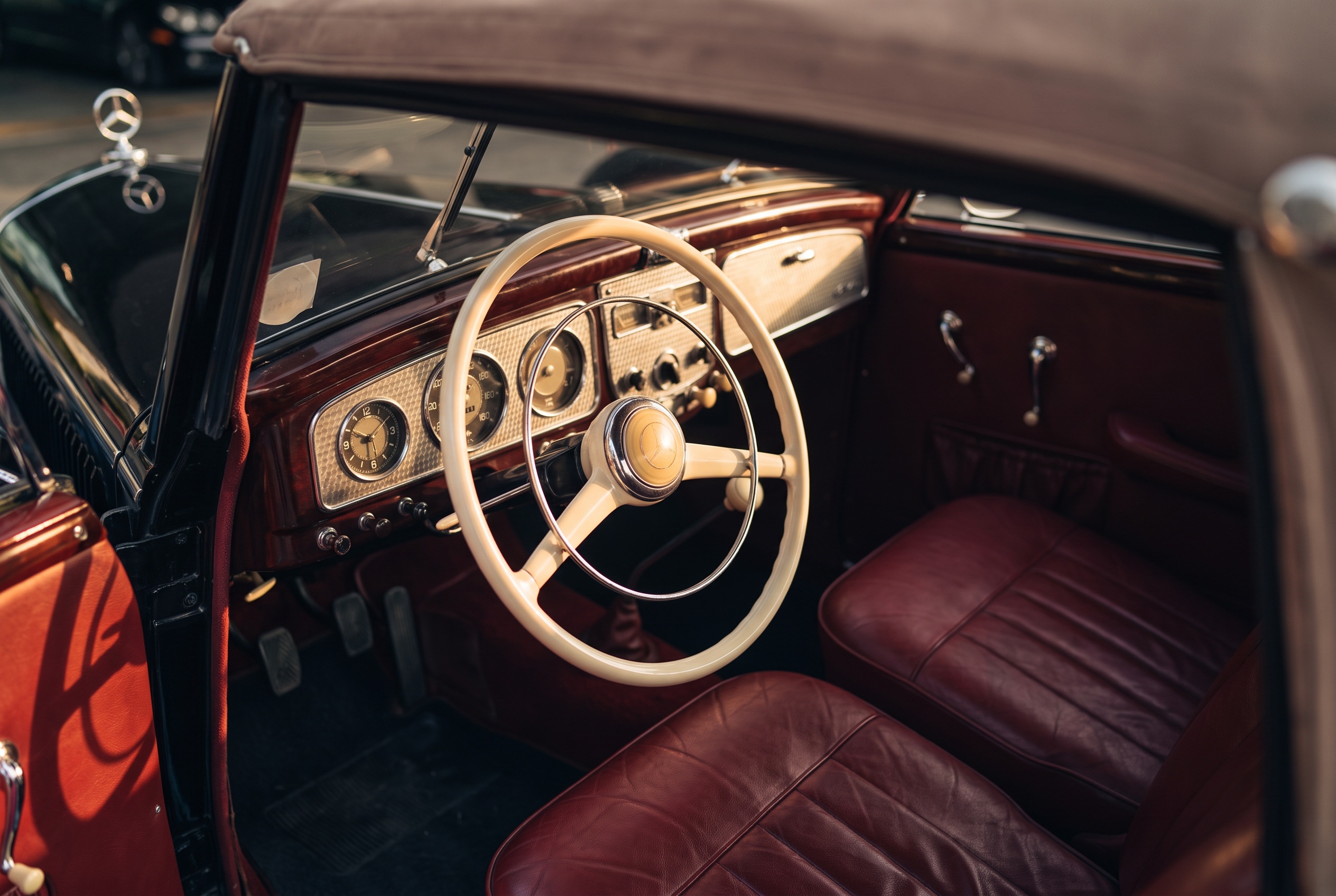 W136 interior