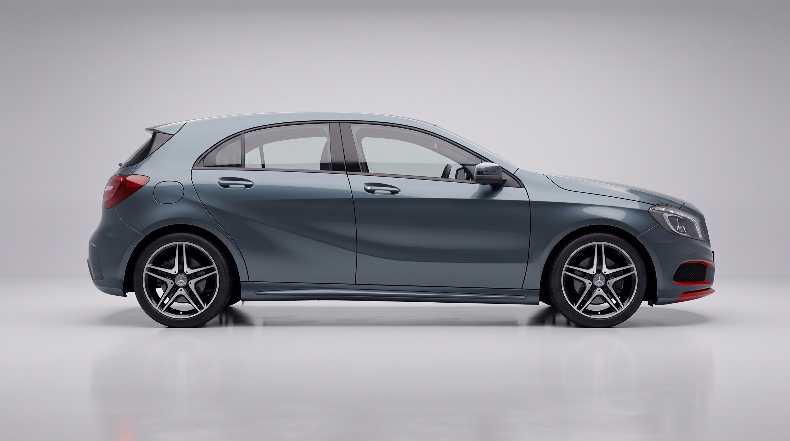 Mercedes-Benz A-Class Hatchback (W176) (W176)