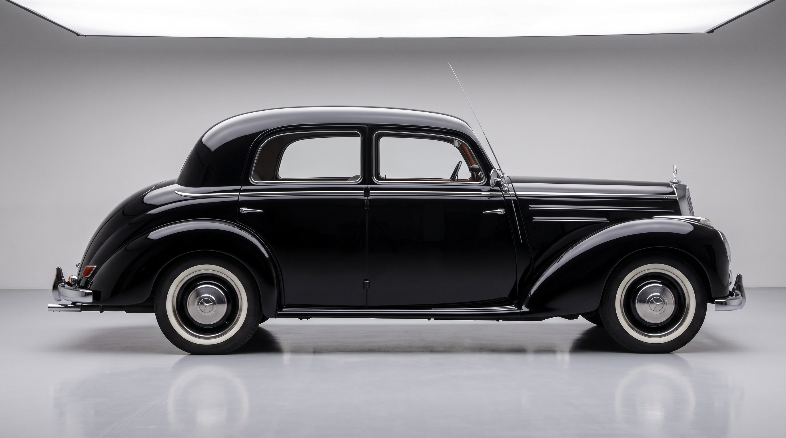 Mercedes-Benz Luxury Sedan (W187)