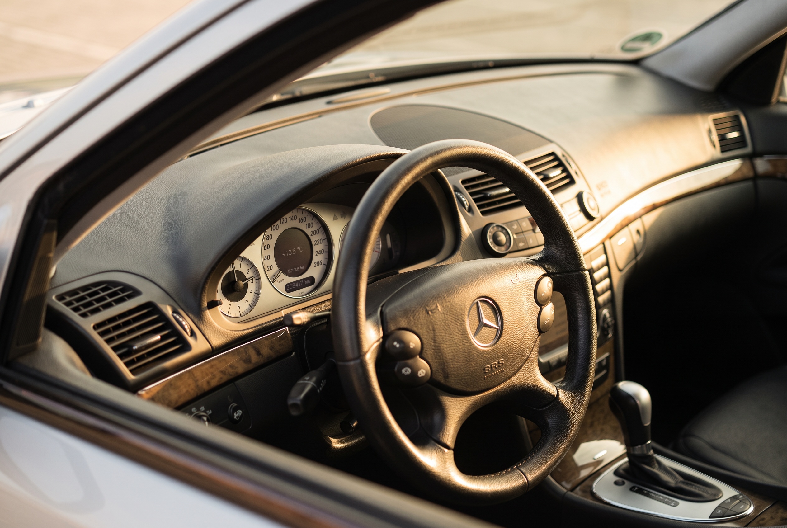 W211 interior