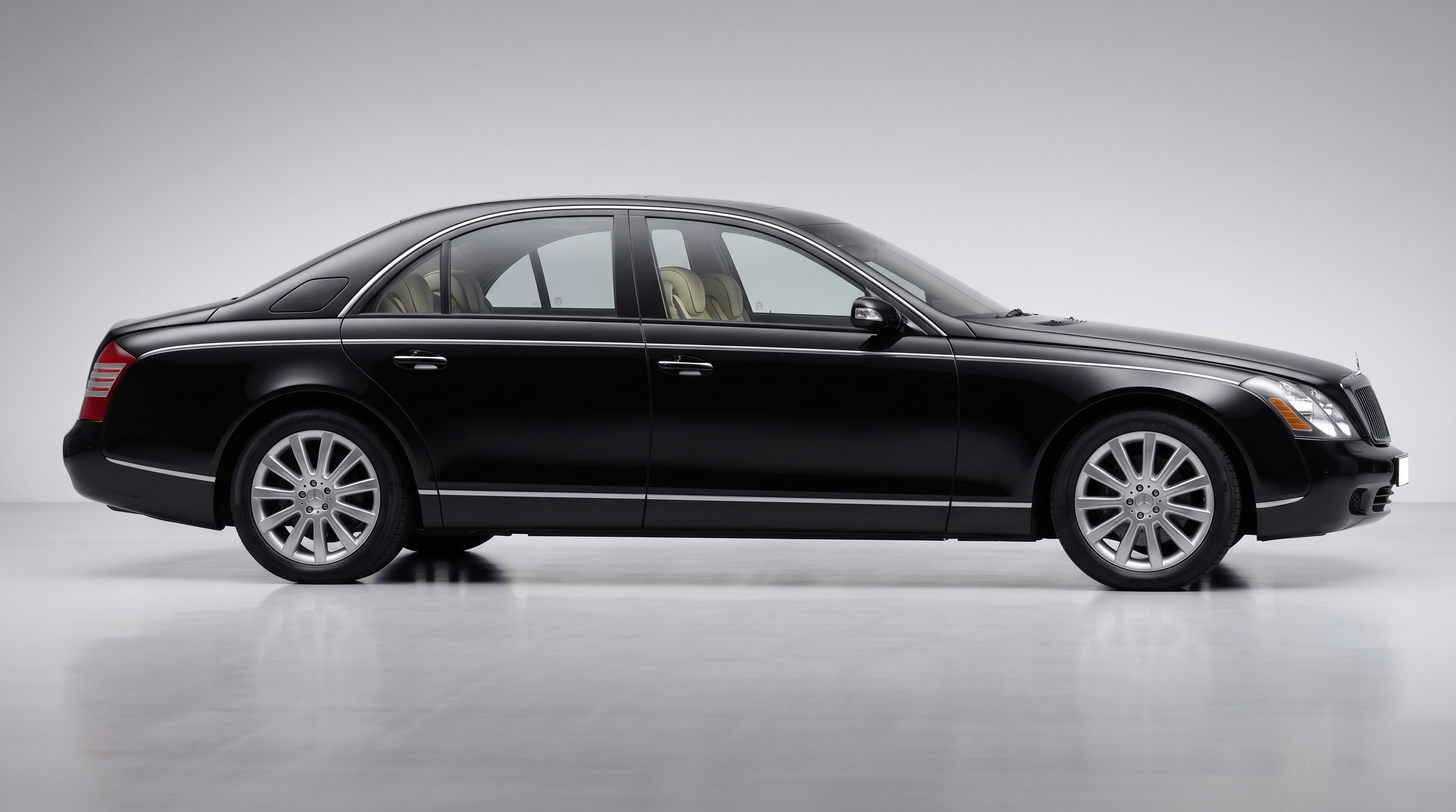 Maybach Ultra-Luxury Sedan (W240) (W240)