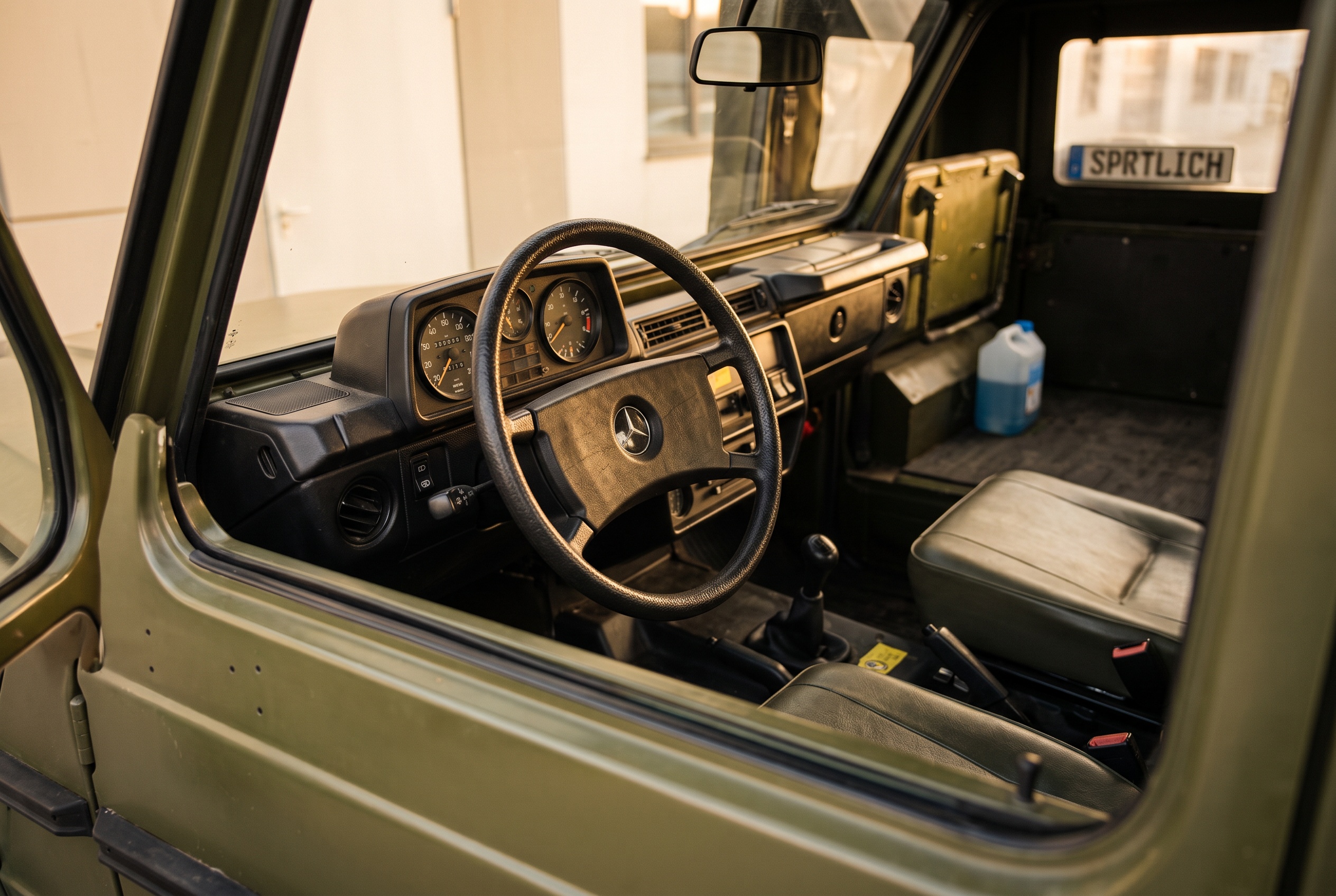 W460 interior