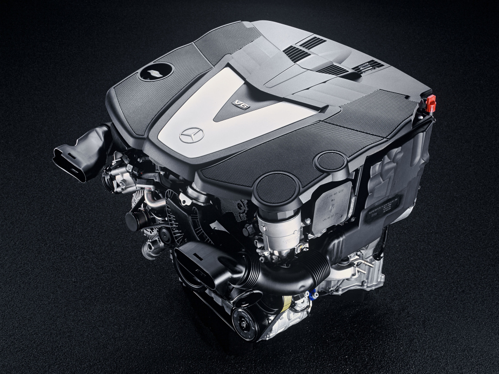 Mercedes-Benz OM642 Engine - Sportlich-Leicht